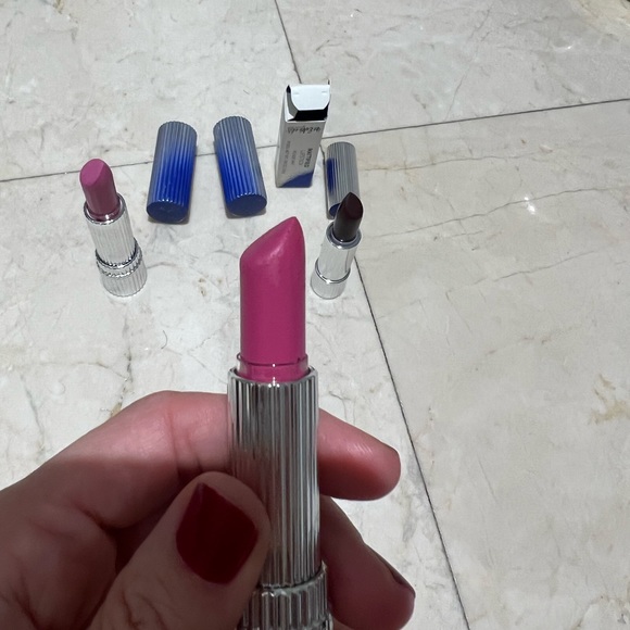 Bundle of three Estée Lauder the estee edit lipsticks NWT:Wrapped & barely used - Picture 3 of 6